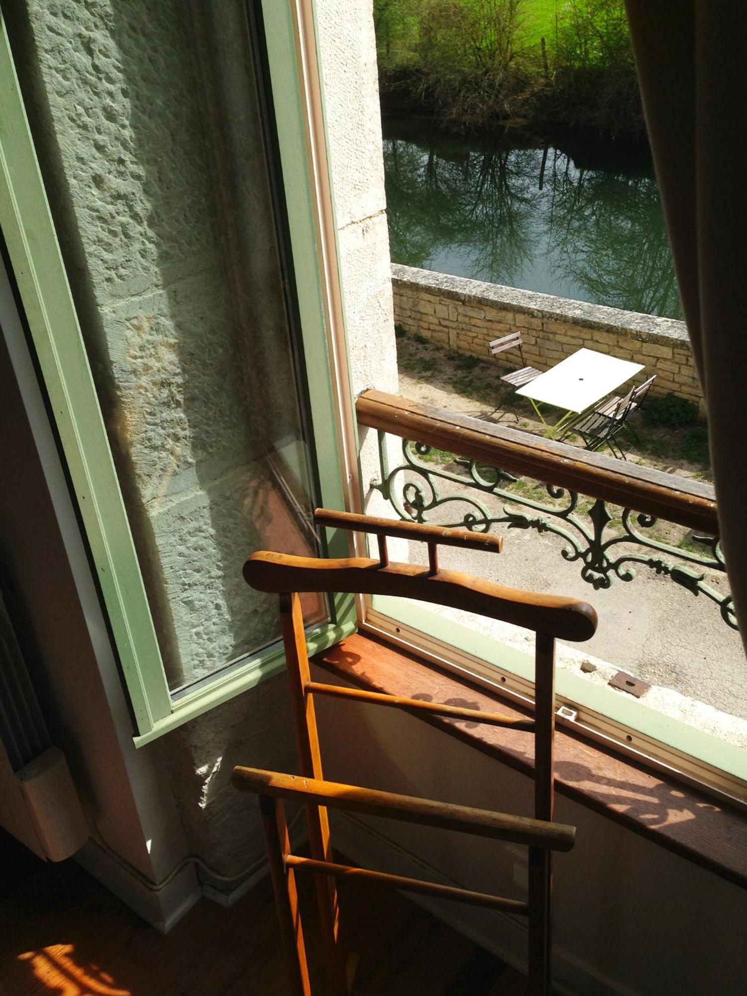 Cote-Serein - Domaine De Venoise Noyers-sur-Serein Bilik gambar